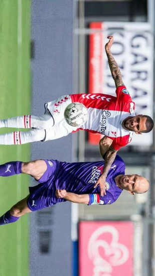 频频失误 频频失误