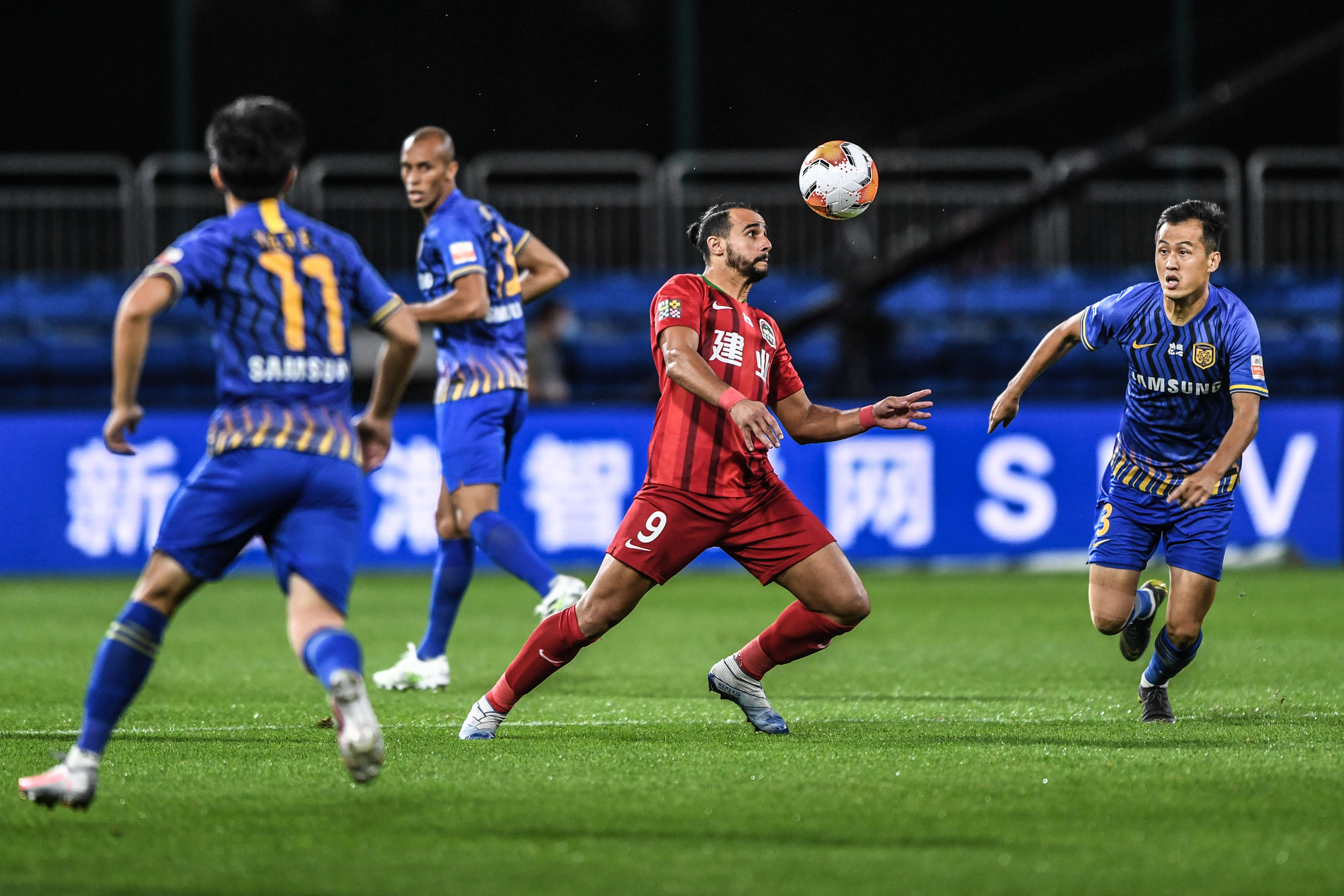 而能被定义 而能被定义